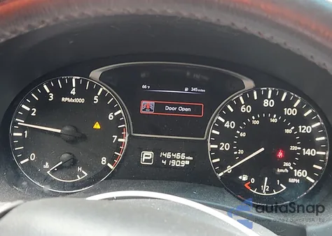 2015 Nissan Altima 2.5 z USA, uszkodzony, nr VIN 1N4AL3AP3FC411513